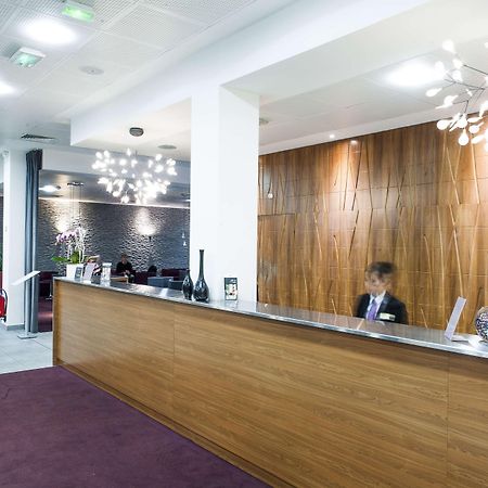 Best Western Plus Paris Velizy Esterno foto