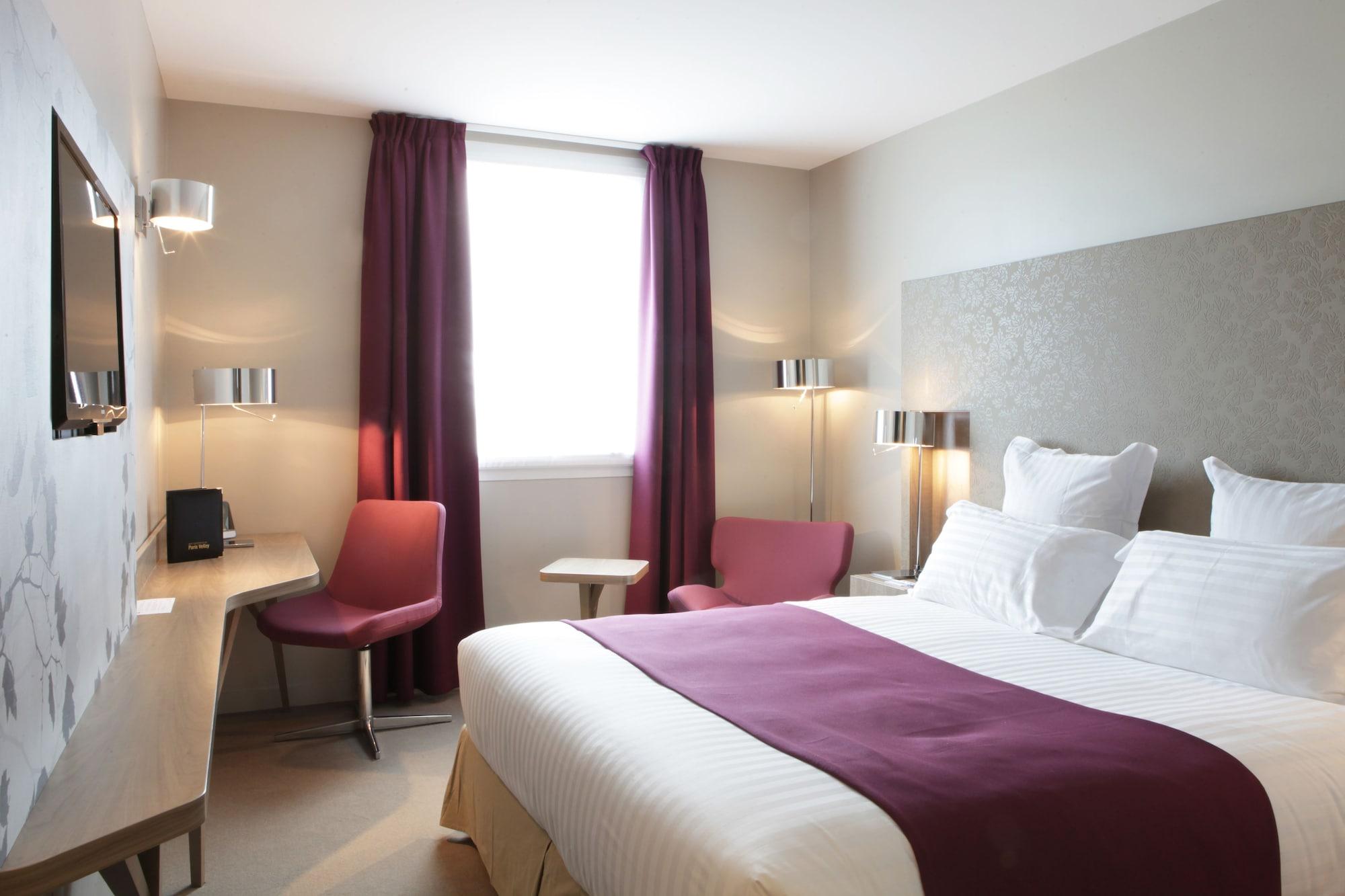 Best Western Plus Paris Velizy Esterno foto