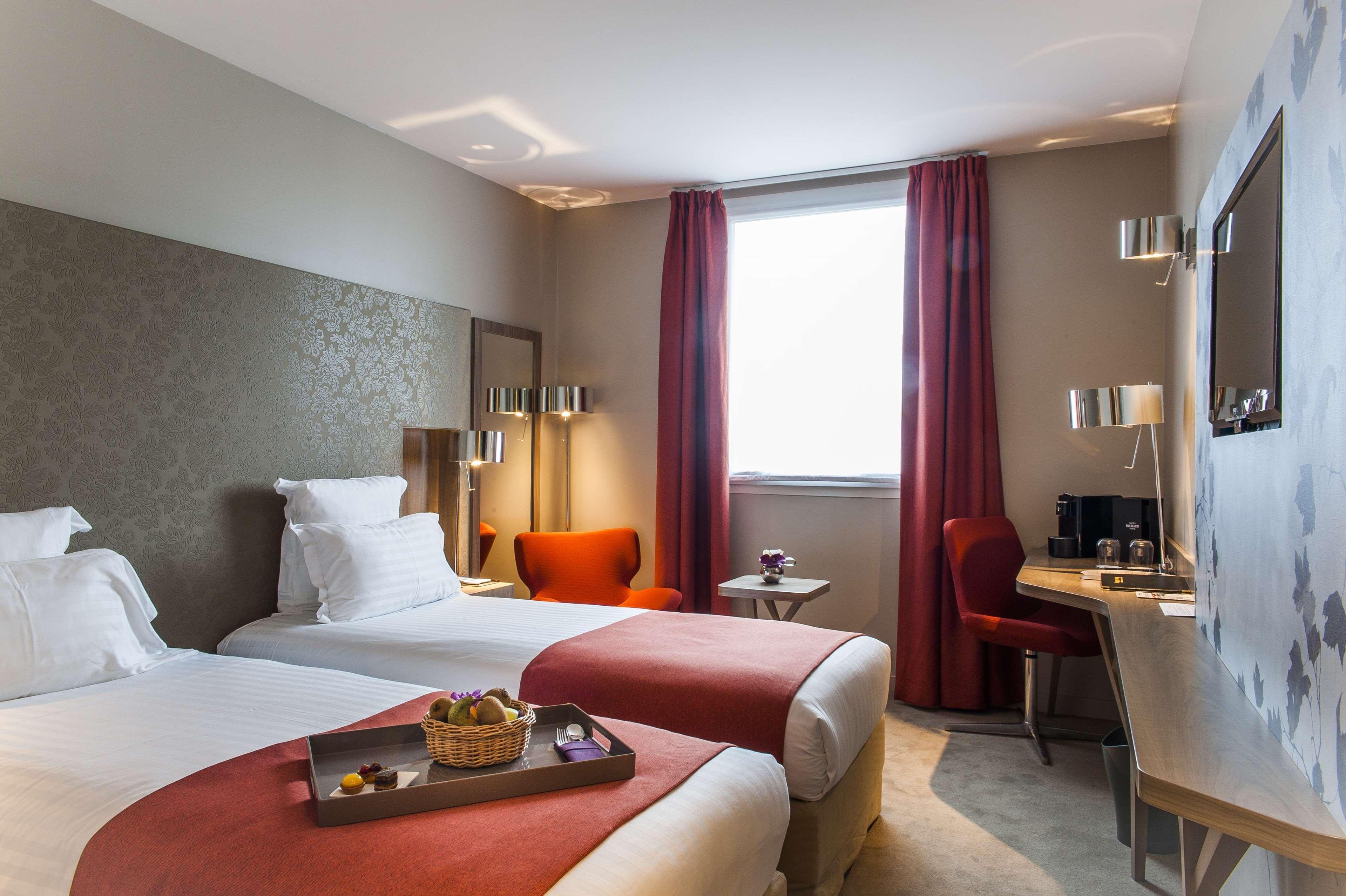 Best Western Plus Paris Velizy Esterno foto