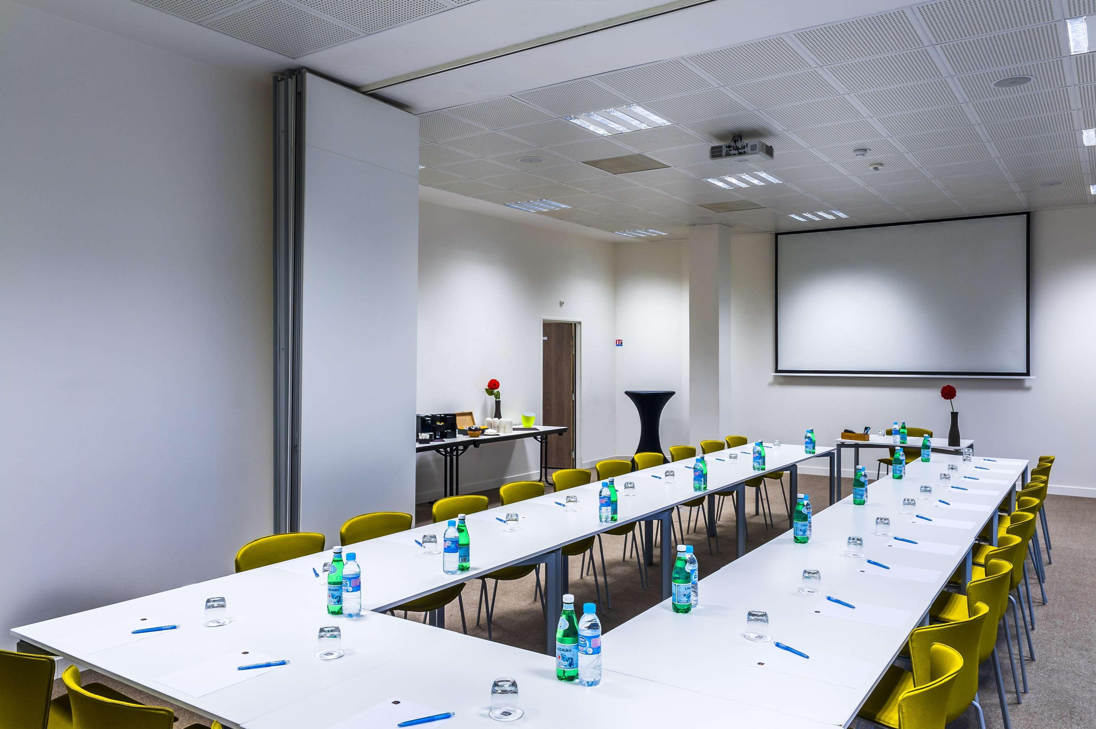 Best Western Plus Paris Velizy Esterno foto