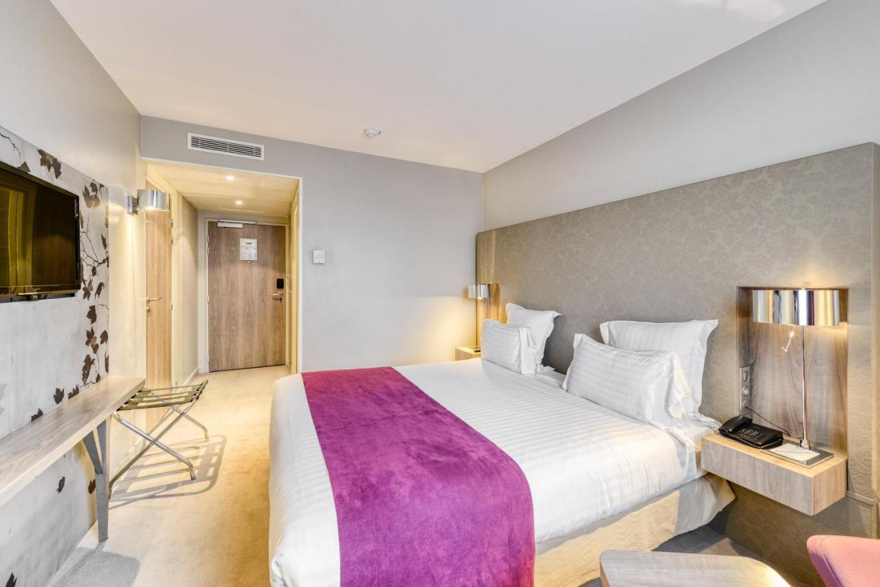 Best Western Plus Paris Velizy Esterno foto