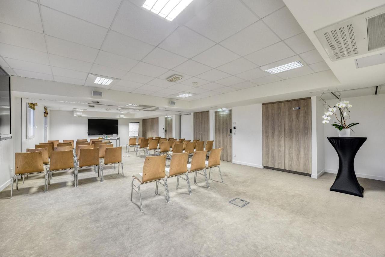 Best Western Plus Paris Velizy Esterno foto