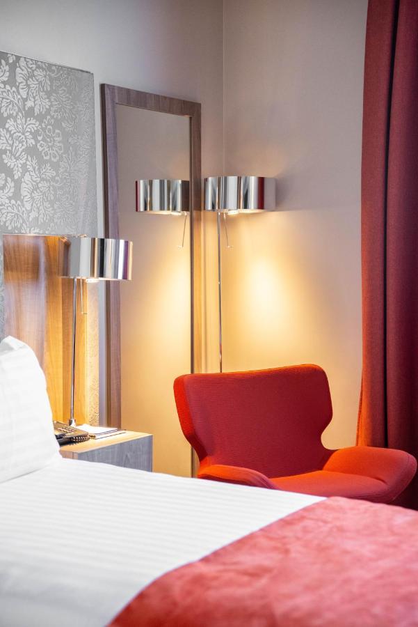 Best Western Plus Paris Velizy Esterno foto